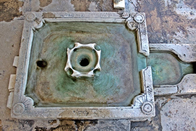 Elazığ'daki 700 yıllık konakta tarihle iç içe yaşıyorlar